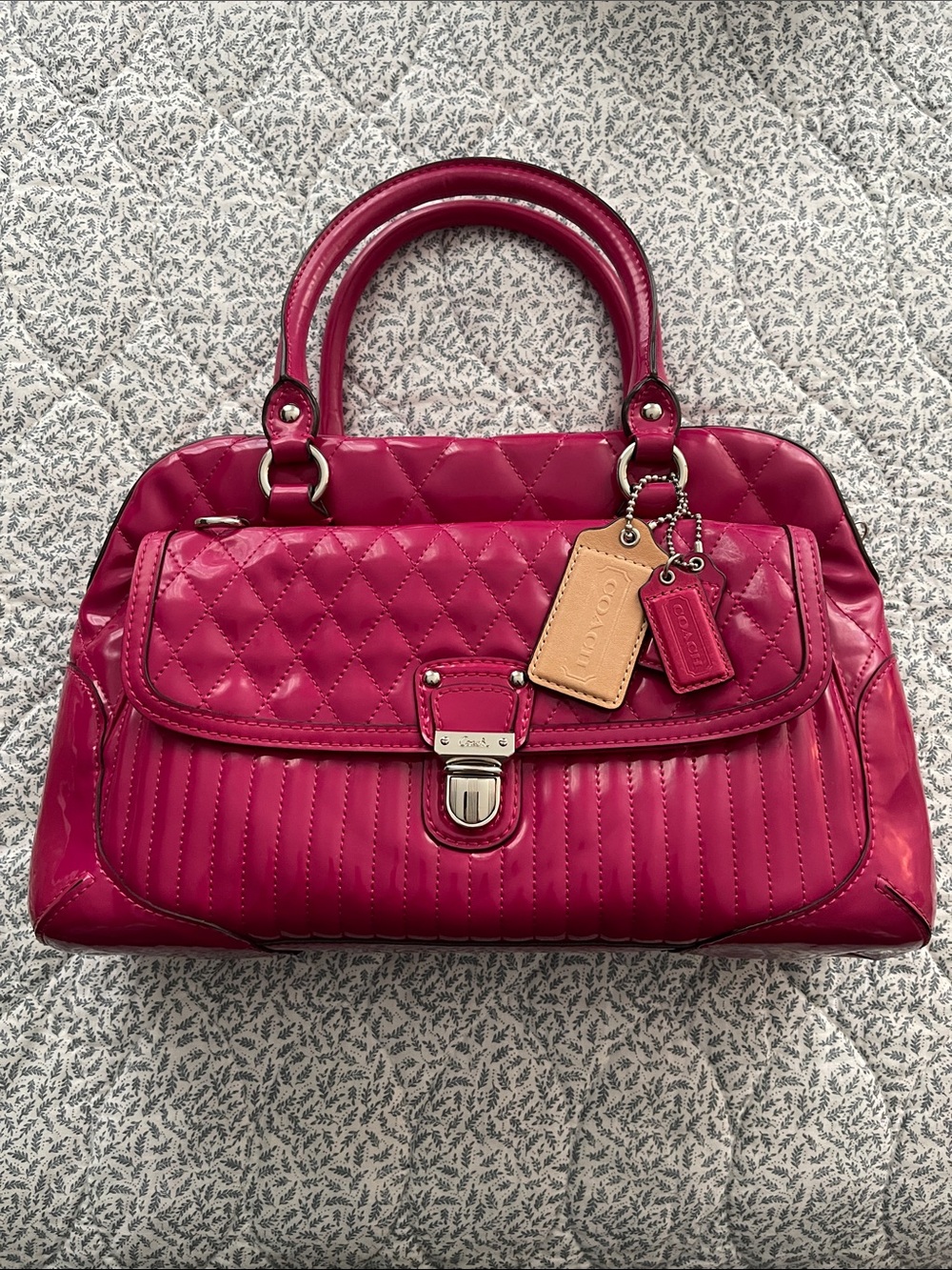 Authentic Y2K Coach Poppy Liquid Gloss Quilted Satchel – Magenta Pink (F20721)